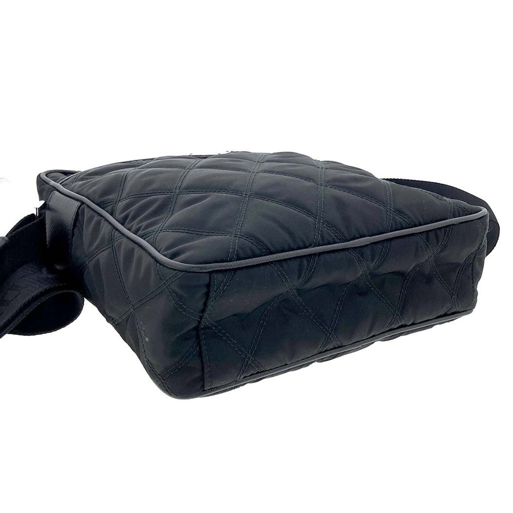 Prada Quilted Messenger Crossbody Bag Black - Picture 5 of 12